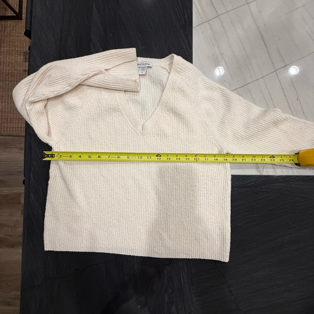 Athleta Women's Off-White Sweater - Picture 2 of 7